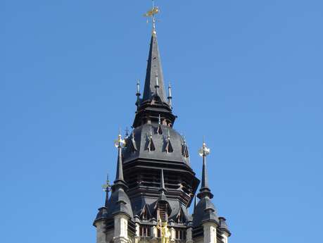 L'hôtel de Ville et le Beffroi de Calais