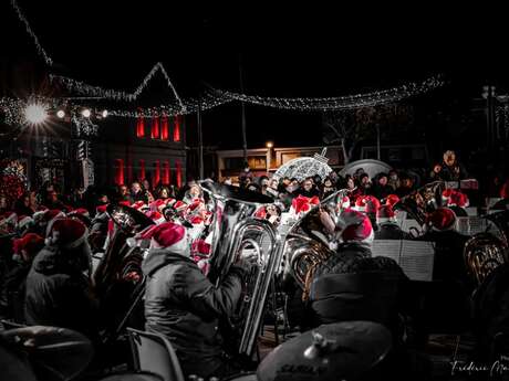 (( Marché de Noël )) Concert : Brass Band de Noël Le 22 déc 2024