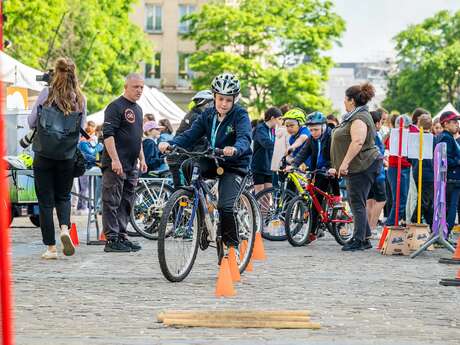 Ville de Valenciennes - Place aux vélos fête le tour