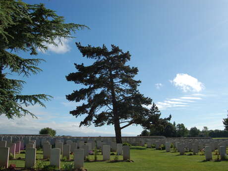 Noyelles-sur-Mer Chinese Cemetery and Memorial