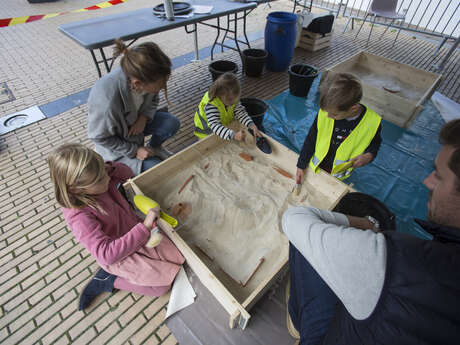 Pour les 8-12 ans : Atelier : Chantier de fouille dans la peau d'un archéologue