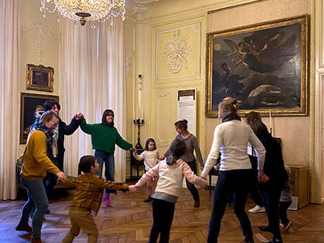 Les grands bouts d’chou : Entrez dans la danse pour Noël et Nouvel An !