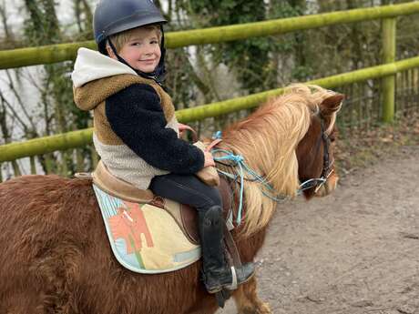 Kids Summer Farm - Mon Eco Village Ecuries de Macquigny