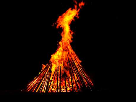 Fête de la musique feu de la Saint jean