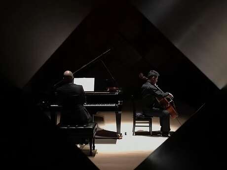 Festival International de Violoncelle - Défilé et concert