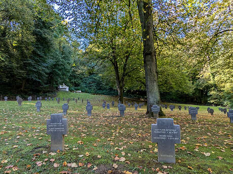 Cimetière militaire allemand de Veslud