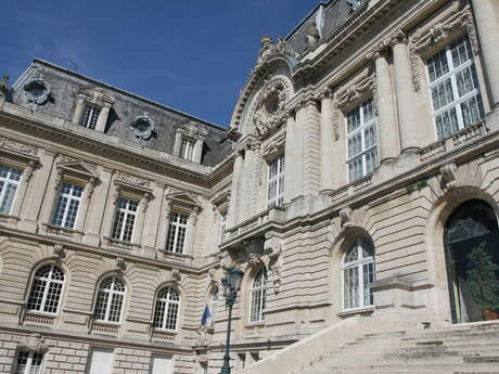 Visite guidée : Le Palais de Fervaques à Saint-Quentin