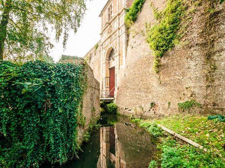 Péronne : un jour, un site - La Porte de Bretagne