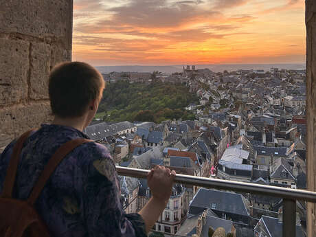 Montée tour en soirée dans la cathédrale de Laon !