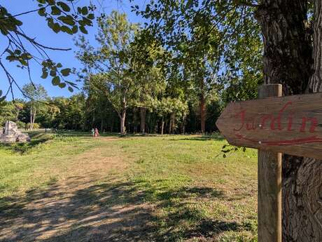 Visite du jardin des plantes médicinales de l’abbaye à Vauclair