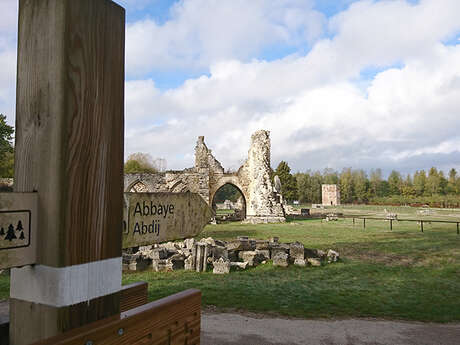 Visite du site abbatial de Vauclair