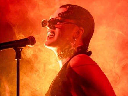 Madame arthur enflamme le 9-9 bis