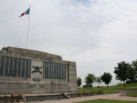 Monument national des chars d'assaut