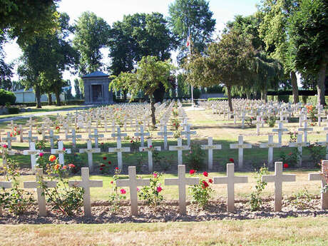 Nécropole nationale française et Cimetière militaire allemand d'Assevent