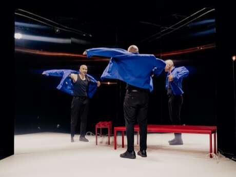 Seul en scène : À l'ombre du réverbère