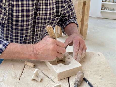 Semaine de l'industrie | L'industrie au cœur de la pierre : Taille ta rosace !