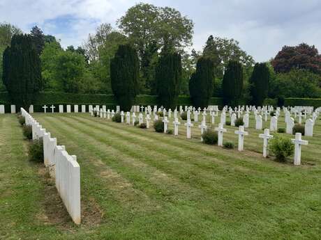 Nécropole militaire française de Beauvais