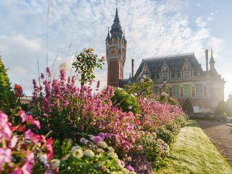 L'hôtel de Ville et le Beffroi de Calais