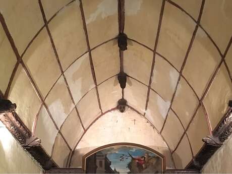 Shot de patrimoine : Les sablières sculptées de l’église de Boismont