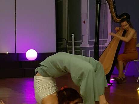 Spectacle « Vibration » - duo harpe et contorsion – Cie Dyspercée