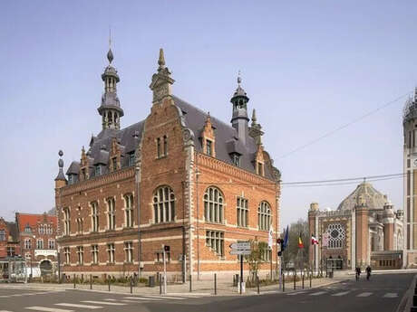 Visite : Comines et sa grand place