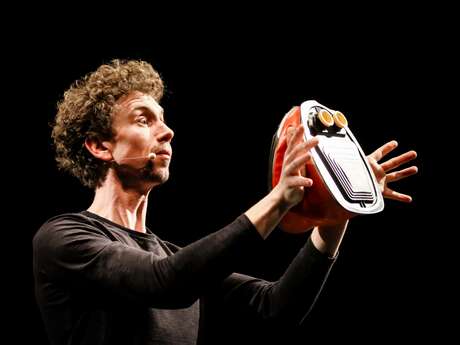 Minute papillon - cie la rustine - saison culturelle - théâtre monsigny