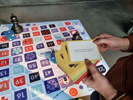 Les explorateurs du samedi - défiez-vous en famille au jeu de l'oie géant