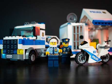 Bourse aux jouets, puériculture, vêtements hommes, femmes, enfants