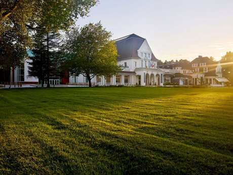 Expo-vente aux enchères « mode, bijoux & montres, art contemporain  »