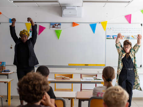 Pièce chorégraphique et théâtrale : Un corps, des corps, nos corps