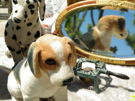 Brocante vente au coffre