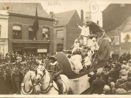 Parades festives - Photographies anciennes