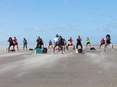 Matinales toniques : renforcement musculaire sur la plage Matinales toniques : renforcement musculaire sur la plage