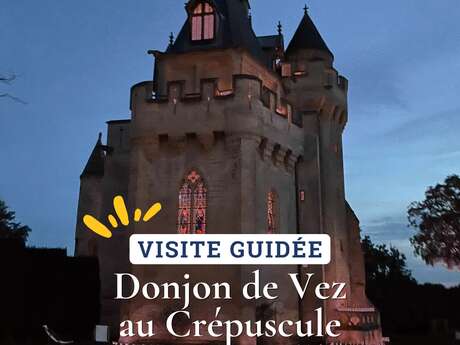 Visite du Donjon de Vez au crépuscule