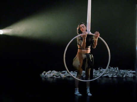 GENRE DE CIRQUE : Scuse - Frédérique Cournoyer Lessard