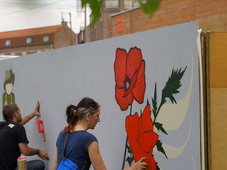 Création d'une fresque murale par le Collectif Renart