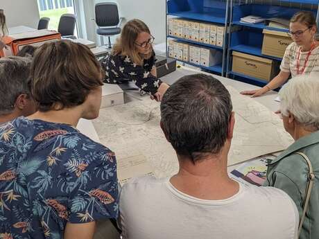 Visite Les coulisses des Archives