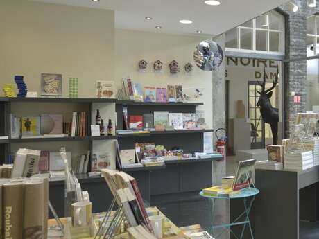 Braderie des éditions du musée