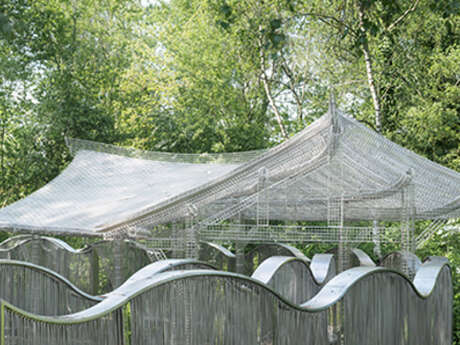 Quand le jardin chinois rencontre la france  : le regard du photographe Bowen HOU