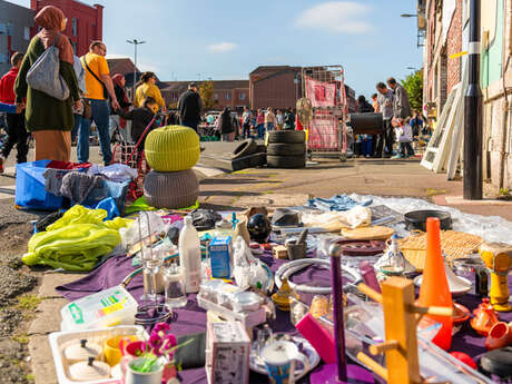 Vide-grenier / Place et rue du Nouveau Monde
