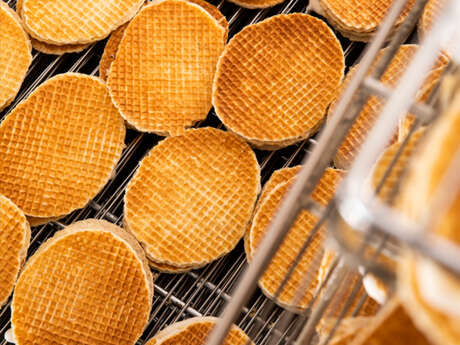 Visite de l'atelier de fabrication de Gaufres Fourrées de la Biscuiterie Eugène Blond