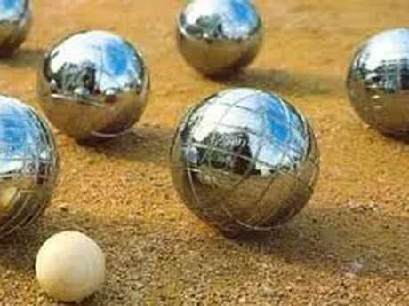 Concours de pétanque