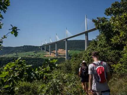 Randonnée autour du Viaduc de Millau - Maison des Accompagnateurs
