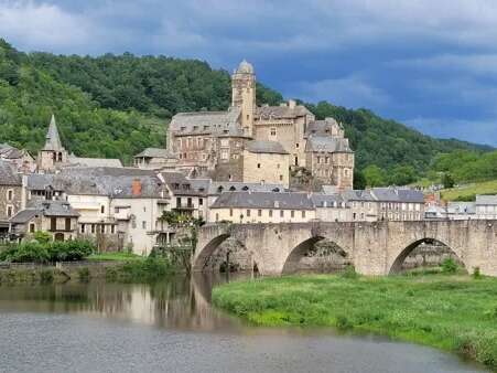 Visite commentée du village d'Estaing- #JEP2025