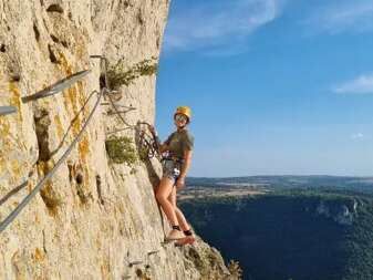 Roc et Canyon - Via ferrata, accompagnement et location de matériel
