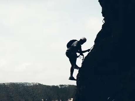 Escal'Adventure - Via ferrata Accompagnement & Location de matériel