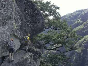 Bureau des moniteurs d'Argences-en-Aubrac - Via Ferrata