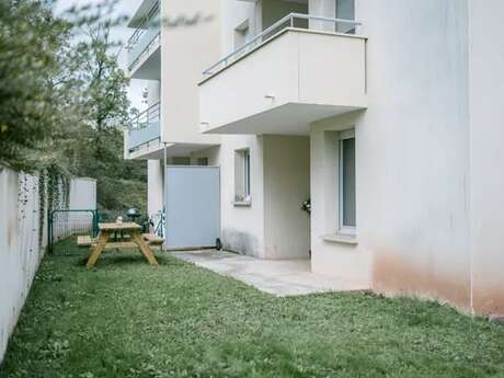 T2 Quartier Bourran Parking + Jardin + Piscine