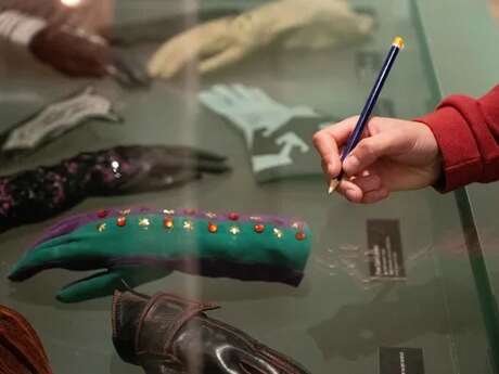 Atelier créatif famille - Création cuir -  Musée de Millau, MUMIG