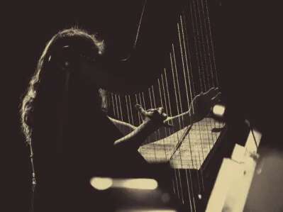 Concert de Zoé à la harpe